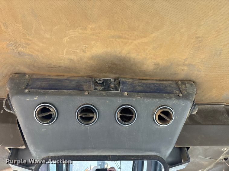 image for item DV4271 1999 Champion 780A motor grader