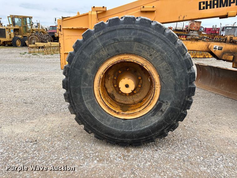 image for item DV4271 1999 Champion 780A motor grader