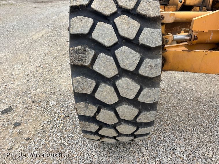 image for item DV4271 1999 Champion 780A motor grader