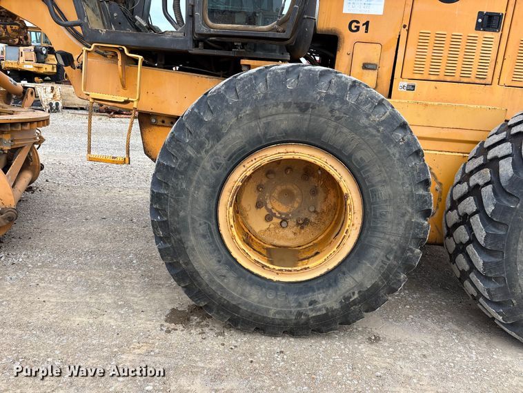 image for item DV4271 1999 Champion 780A motor grader