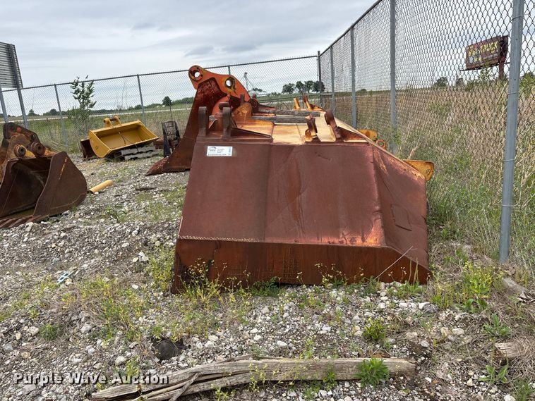 image for item DV4272 Dozer blade