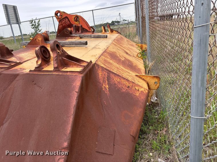 image for item DV4272 Dozer blade
