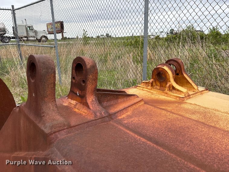 image for item DV4272 Dozer blade