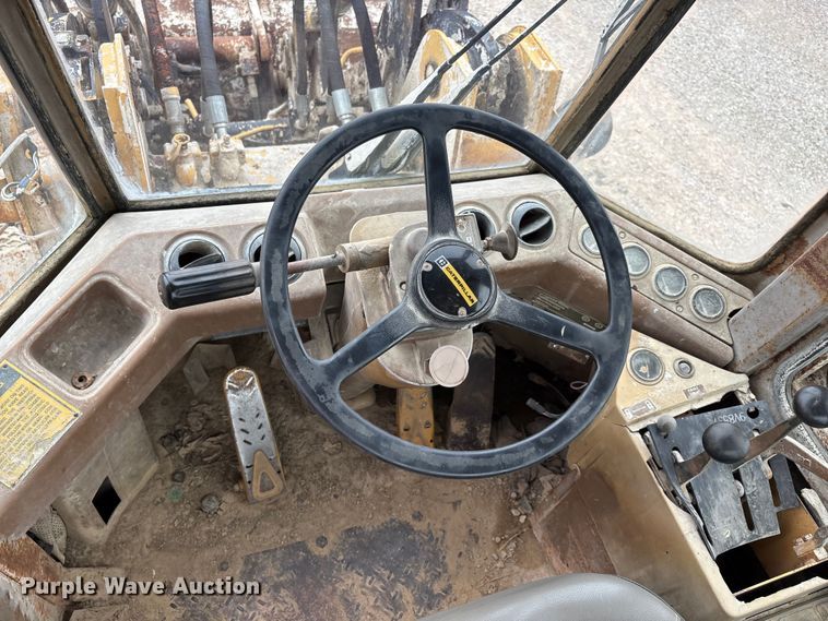 image for item DV4273 1986 Caterpillar IT18 wheel loader