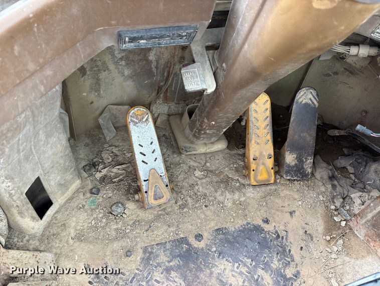 image for item DV4273 1986 Caterpillar IT18 wheel loader