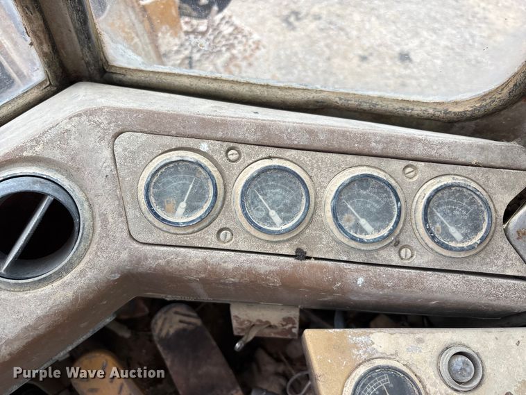 image for item DV4273 1986 Caterpillar IT18 wheel loader