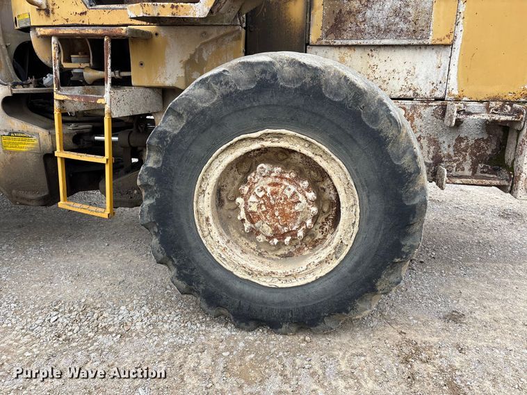 image for item DV4273 1986 Caterpillar IT18 wheel loader