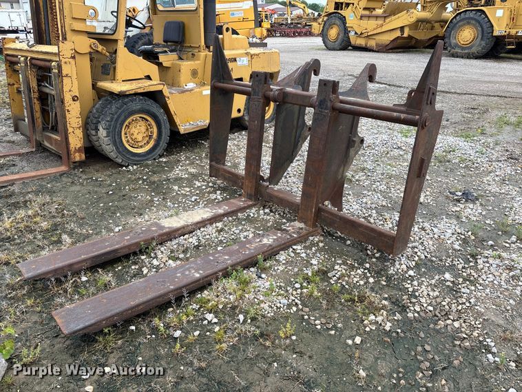 image for item DV4273 1986 Caterpillar IT18 wheel loader
