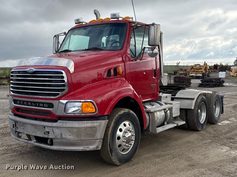image for item DV4274 2006 Sterling 9500 semi truck