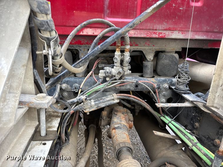 image for item DV4274 2006 Sterling 9500 semi truck