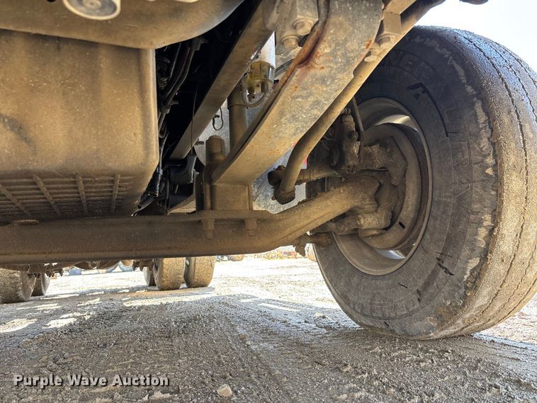 image for item DV4274 2006 Sterling 9500 semi truck