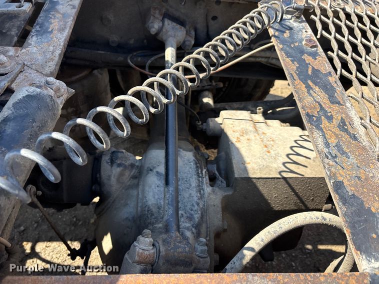 image for item DV4274 2006 Sterling 9500 semi truck