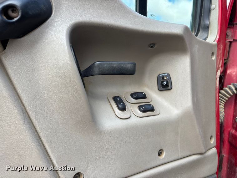 image for item DV4274 2006 Sterling 9500 semi truck