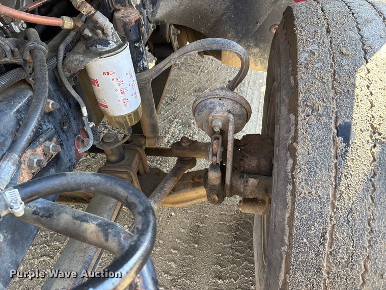 image for item DV4274 2006 Sterling 9500 semi truck