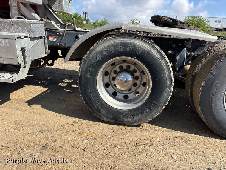 image for item DV4274 2006 Sterling 9500 semi truck