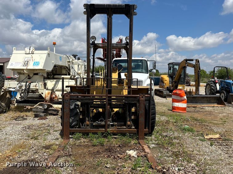 image for item DV4275 Caterpillar R80 forklift