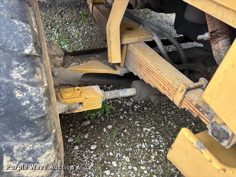 image for item DV4275 Caterpillar R80 forklift