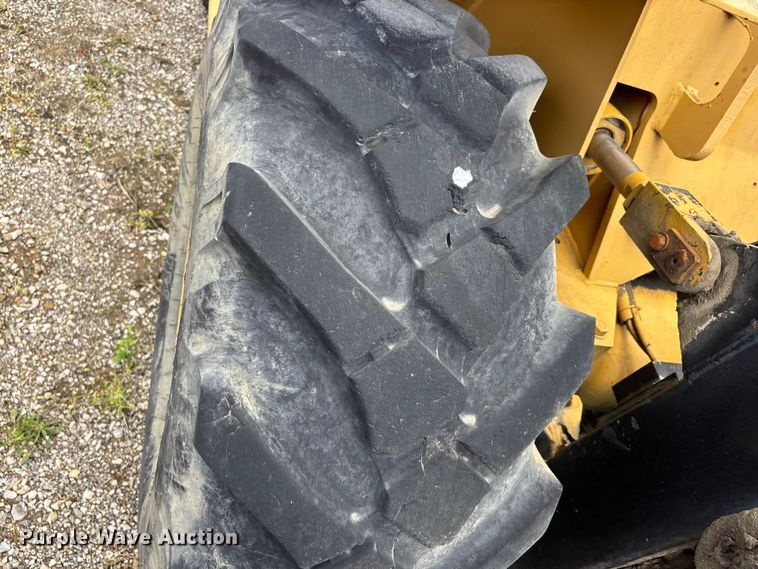 image for item DV4275 Caterpillar R80 forklift