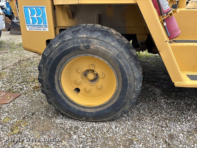 image for item DV4275 Caterpillar R80 forklift