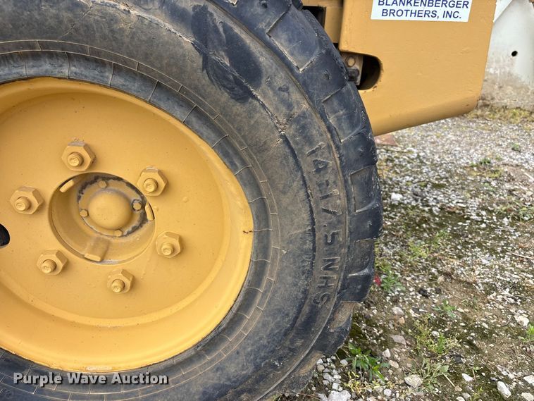 image for item DV4275 Caterpillar R80 forklift