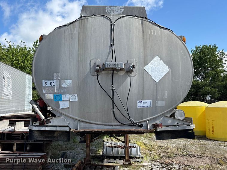 image for item DV4278 1977 Heil Tanker tank trailer
