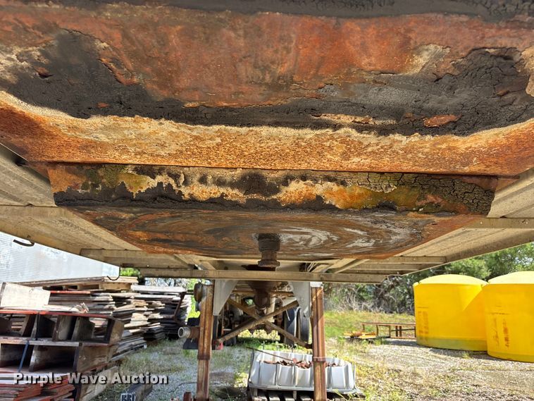 image for item DV4278 1977 Heil Tanker tank trailer