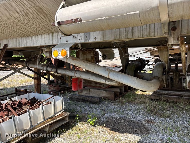 image for item DV4278 1977 Heil Tanker tank trailer