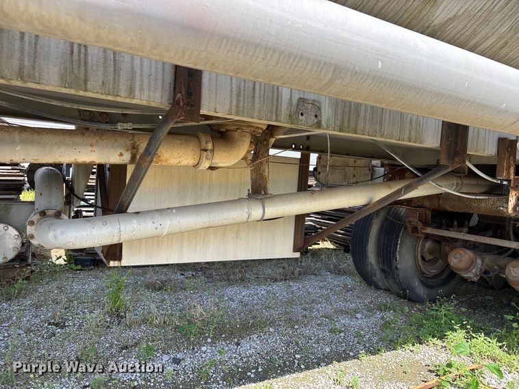 image for item DV4278 1977 Heil Tanker tank trailer