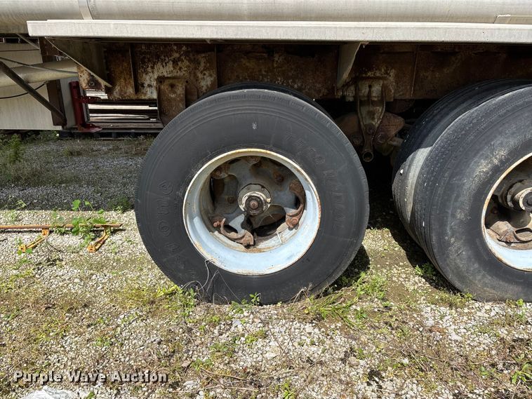 image for item DV4278 1977 Heil Tanker tank trailer