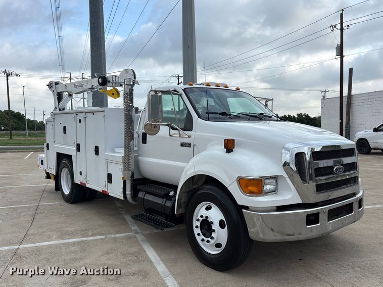 image for item DV8501 2006 Ford F650 Super Duty utility / service truck