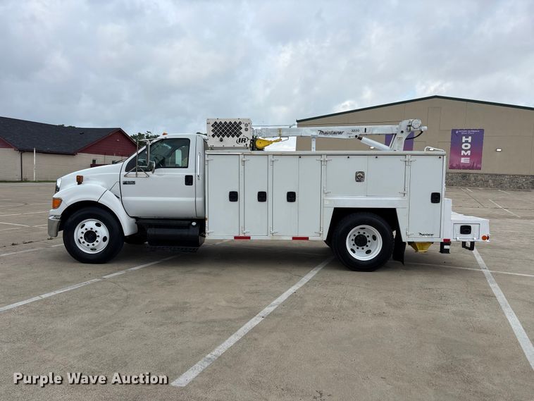 image for item DV8501 2006 Ford F650 Super Duty utility / service truck