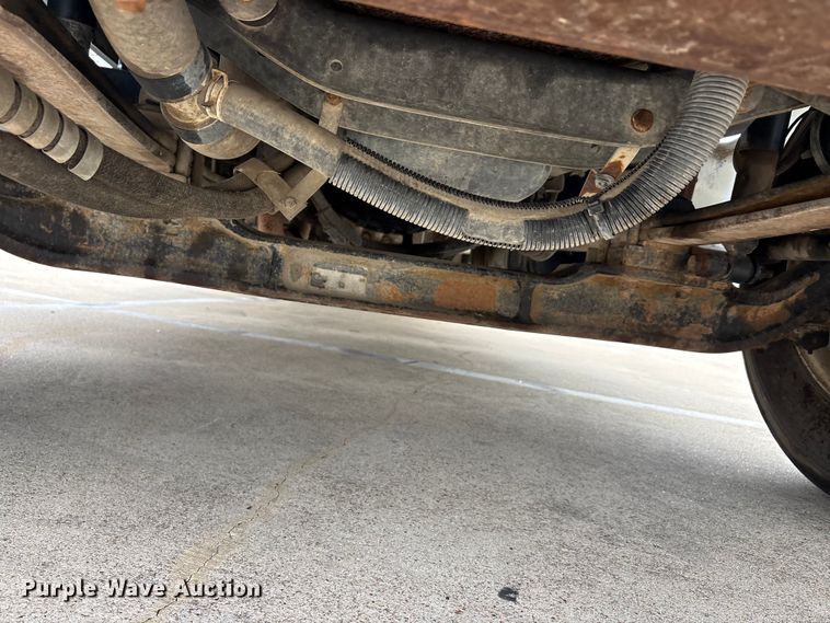 image for item DV8501 2006 Ford F650 Super Duty utility / service truck