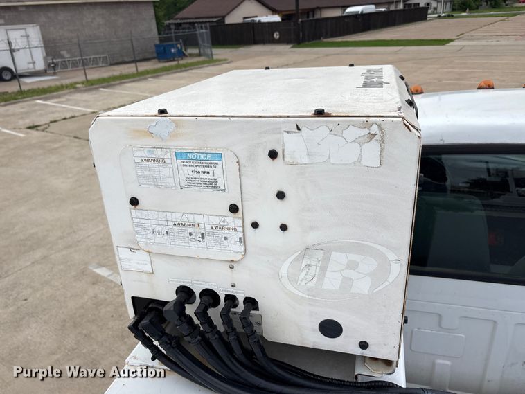image for item DV8501 2006 Ford F650 Super Duty utility / service truck