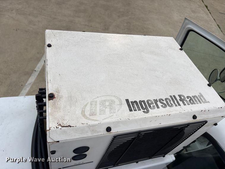 image for item DV8501 2006 Ford F650 Super Duty utility / service truck