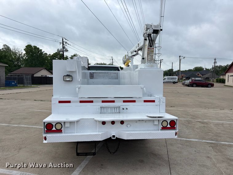 image for item DV8501 2006 Ford F650 Super Duty utility / service truck