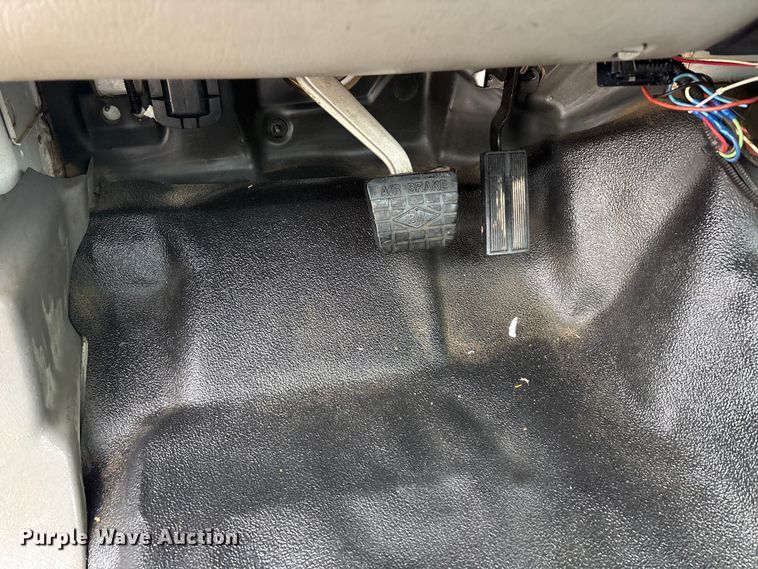 image for item DV8501 2006 Ford F650 Super Duty utility / service truck