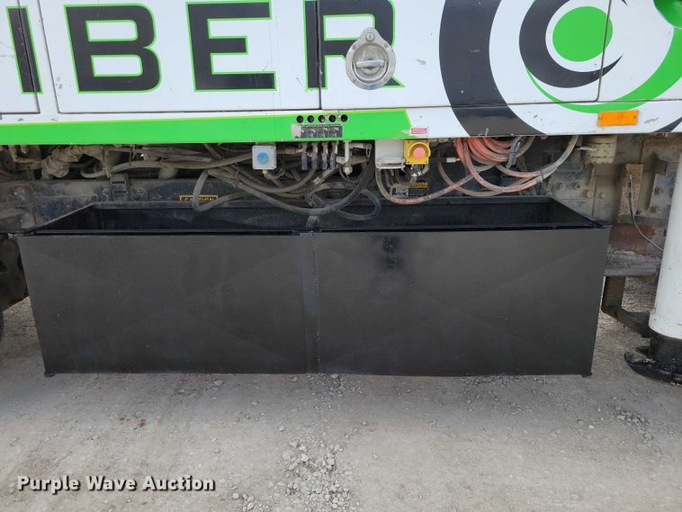 image for item DZ7030 2007 Mack MR688S concrete pump truck