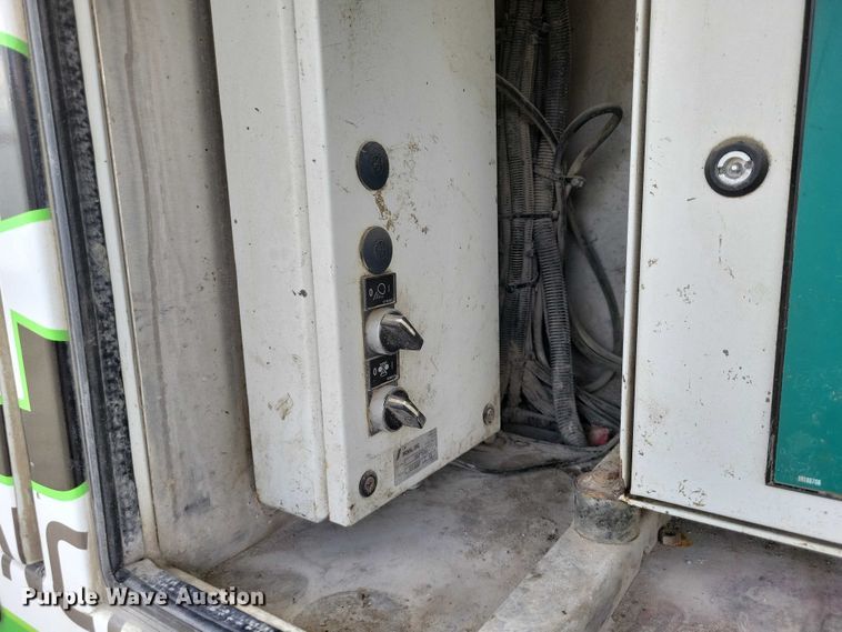 image for item DZ7030 2007 Mack MR688S concrete pump truck