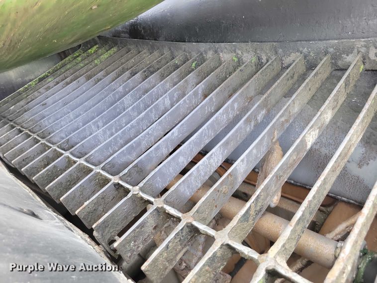 image for item DZ7030 2007 Mack MR688S concrete pump truck