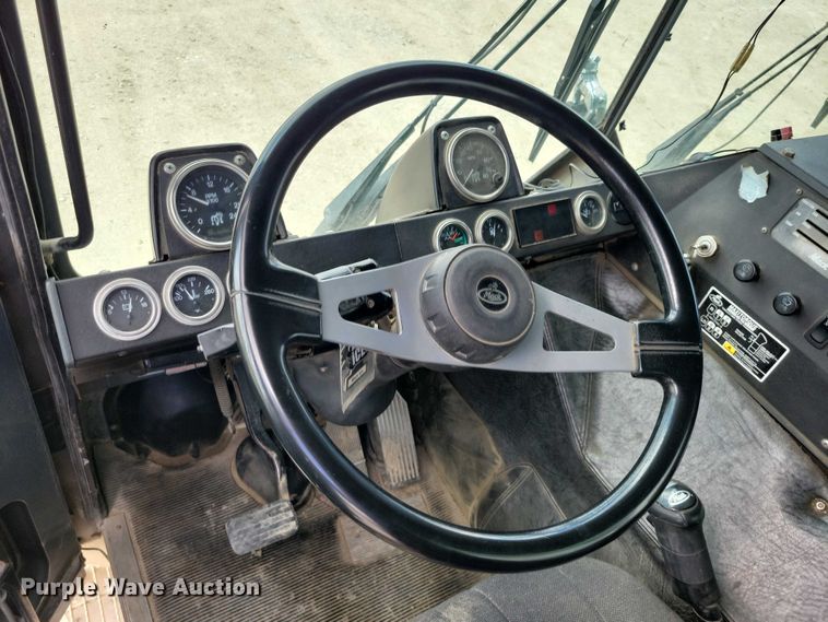 image for item DZ7030 2007 Mack MR688S concrete pump truck