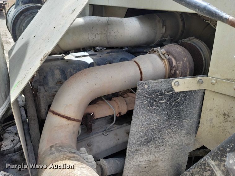 image for item DZ7030 2007 Mack MR688S concrete pump truck