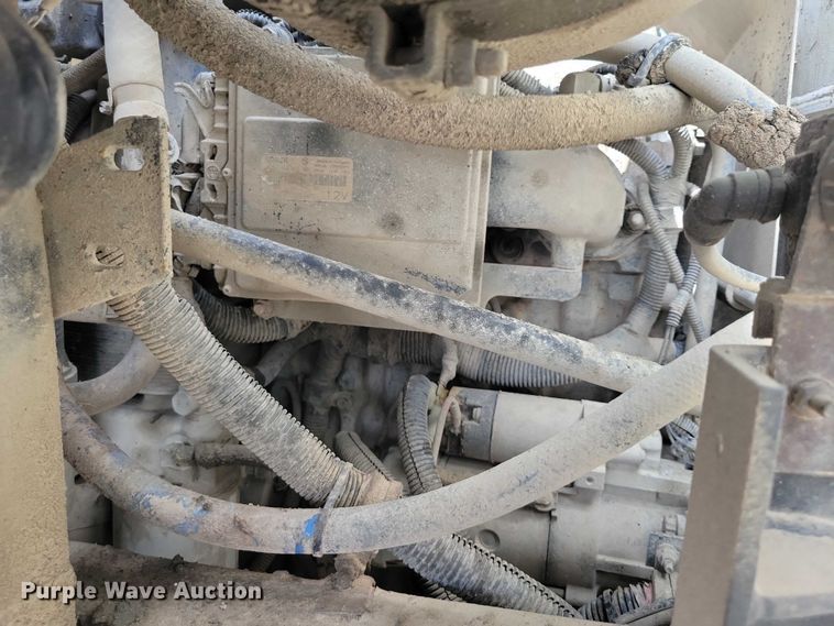 image for item DZ7030 2007 Mack MR688S concrete pump truck