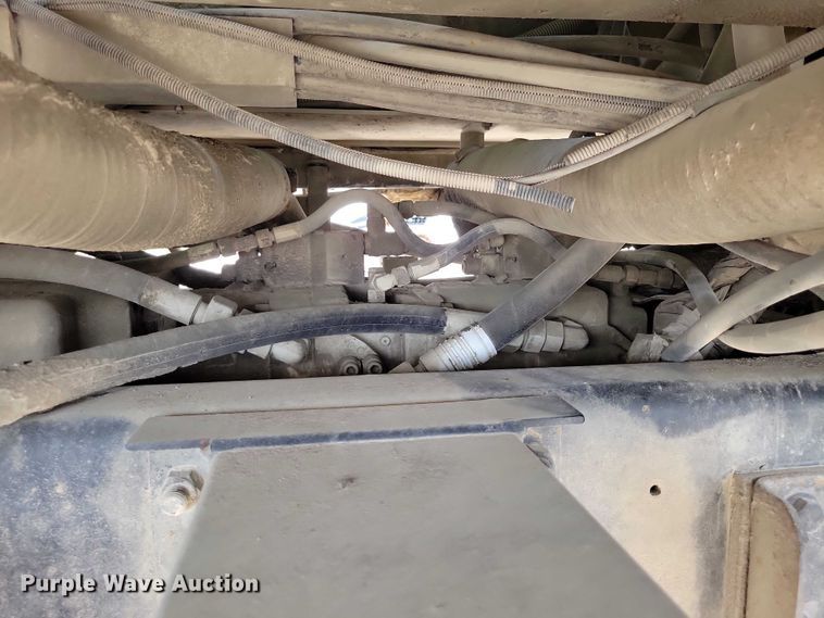 image for item DZ7030 2007 Mack MR688S concrete pump truck