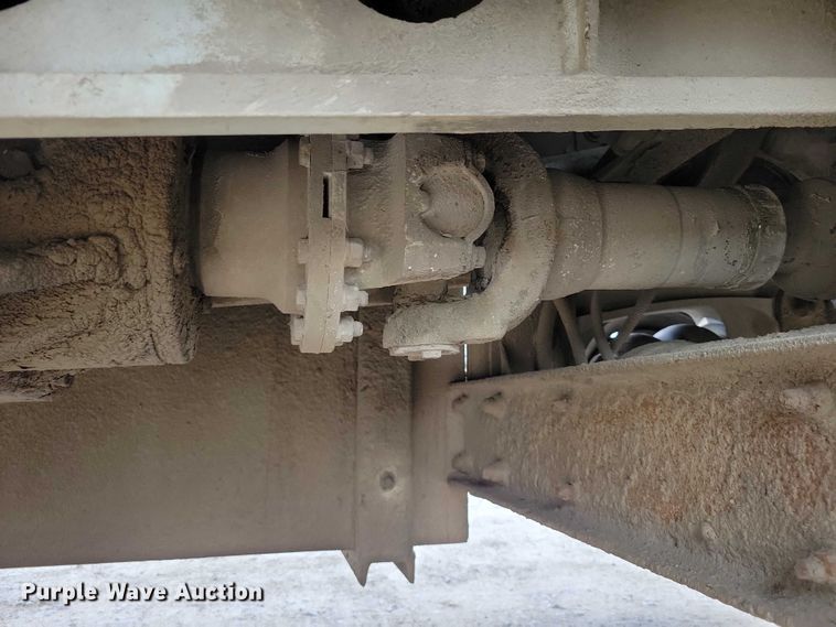 image for item DZ7030 2007 Mack MR688S concrete pump truck