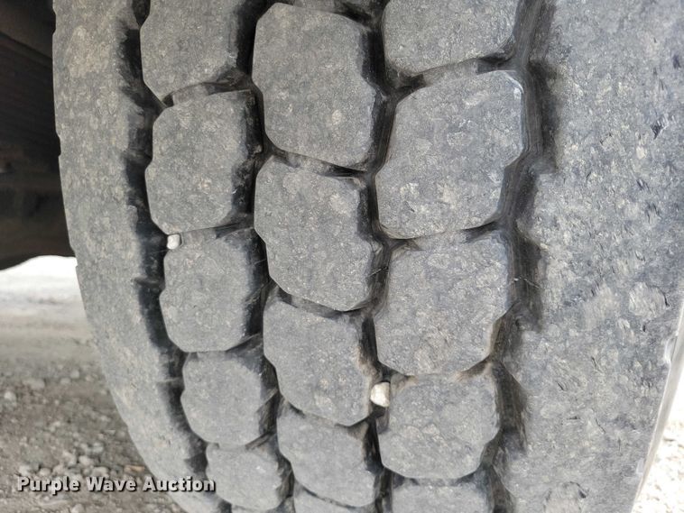 image for item DZ7030 2007 Mack MR688S concrete pump truck