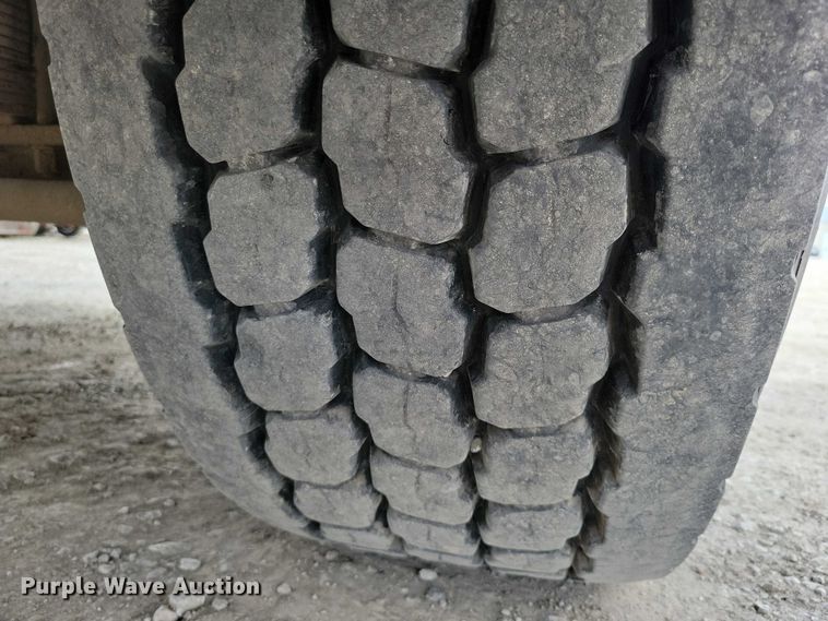 image for item DZ7030 2007 Mack MR688S concrete pump truck