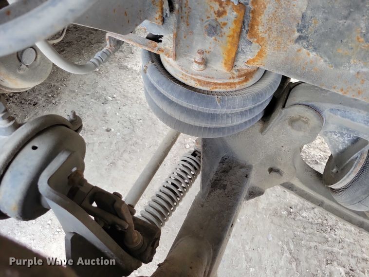 image for item DZ7030 2007 Mack MR688S concrete pump truck