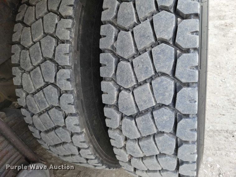 image for item DZ7030 2007 Mack MR688S concrete pump truck