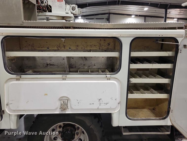 image for item DZ7032 2017 Freightliner Business Class M2 bucket truck