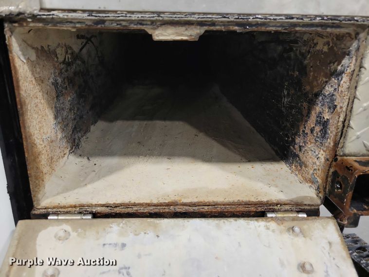 image for item DZ7032 2017 Freightliner Business Class M2 bucket truck